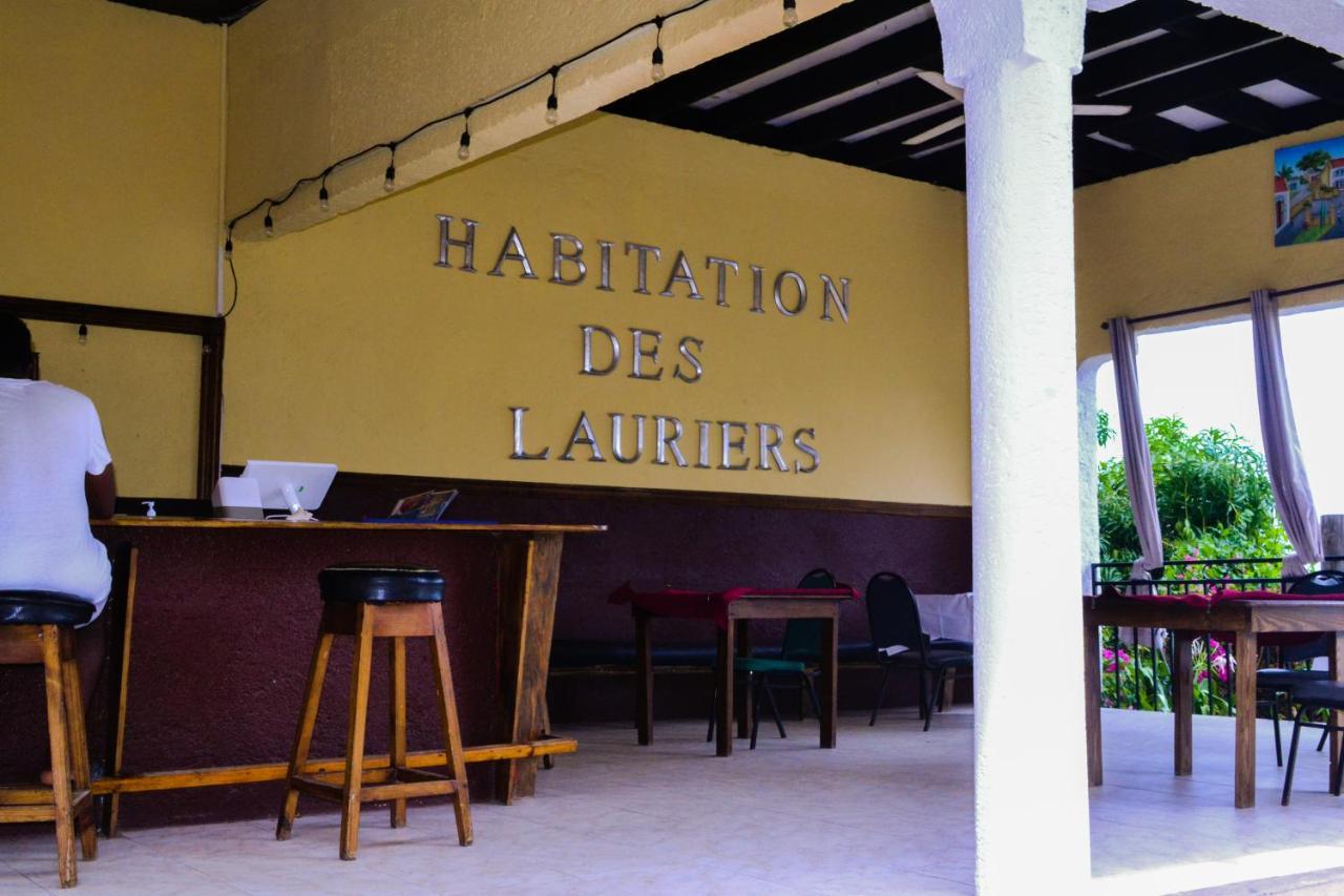 Отель Habitation Des Lauriers Кап-Аитьен Экстерьер фото